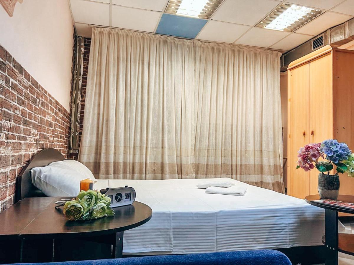 Guest House On Saksahanskoho Street キエフ エクステリア 写真