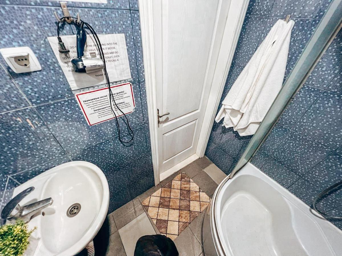 Guest House On Saksahanskoho Street キエフ エクステリア 写真