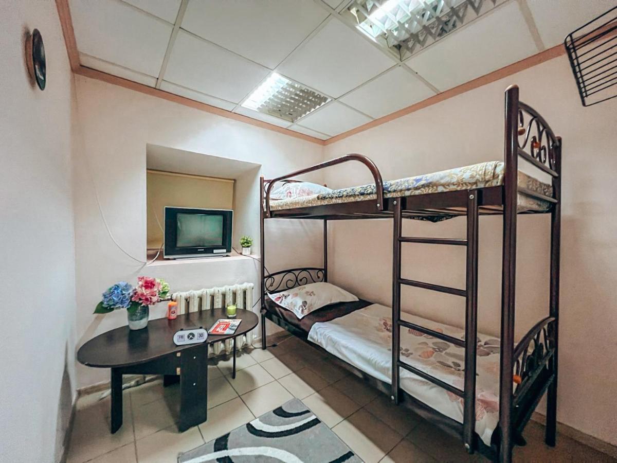 Guest House On Saksahanskoho Street キエフ エクステリア 写真