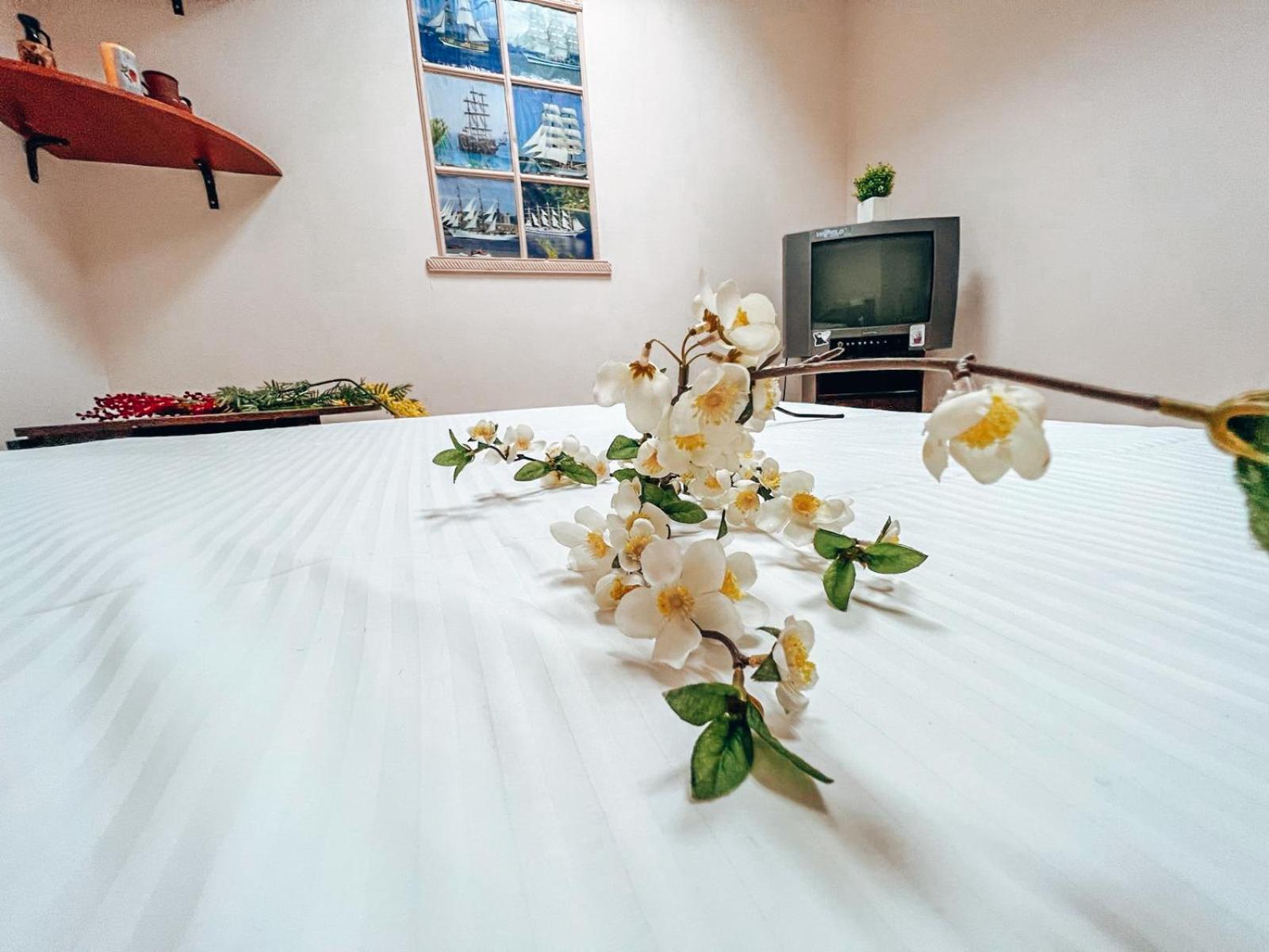 Guest House On Saksahanskoho Street キエフ エクステリア 写真